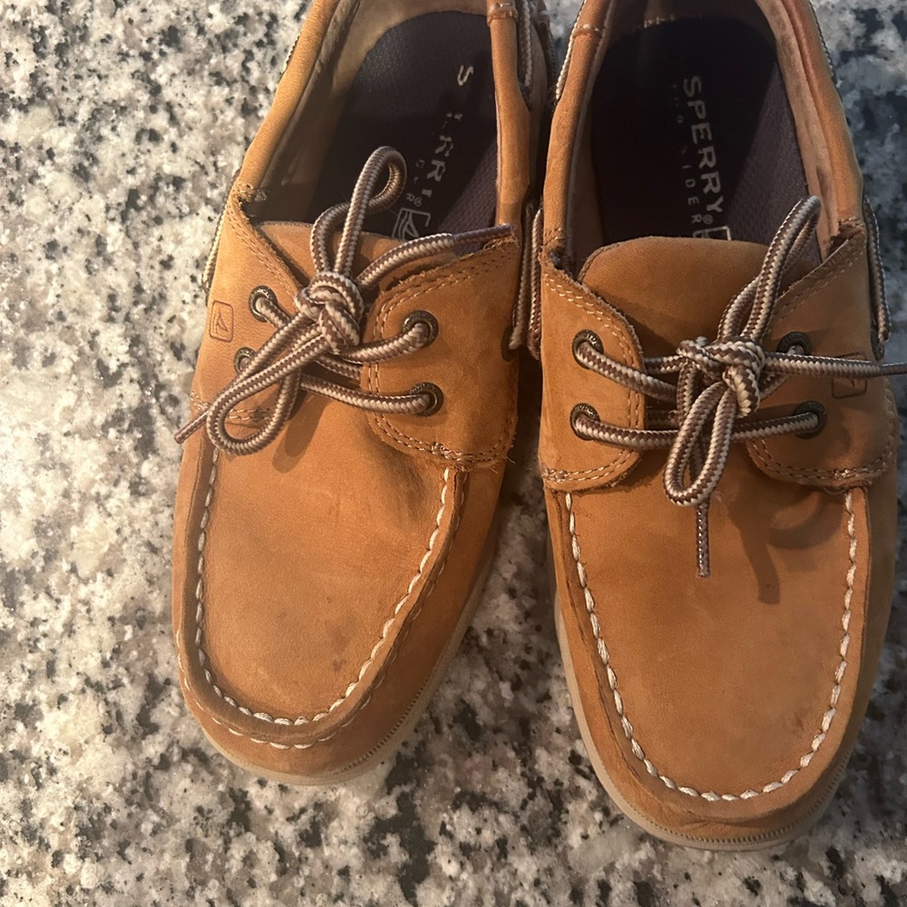 Boys size 3 Sperry shoes